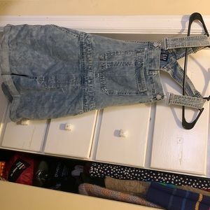 Gap Jean short overalls